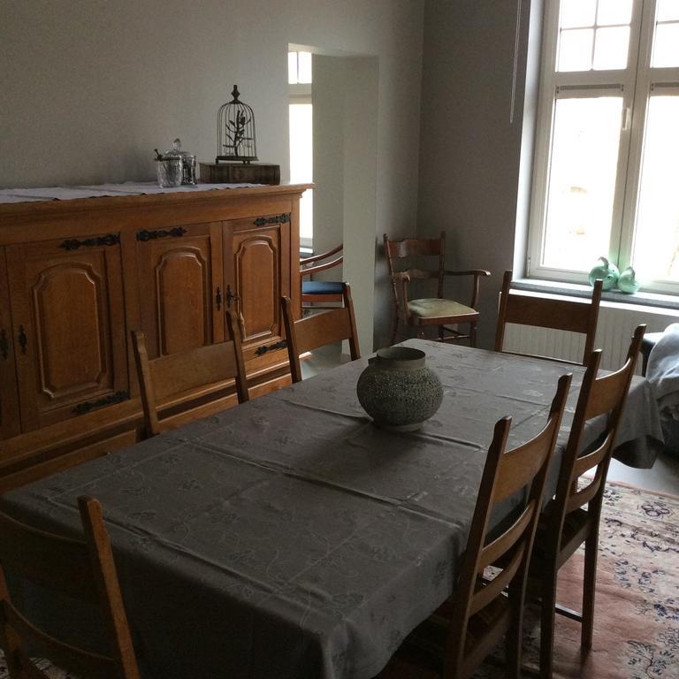 Corversy'S House Ипер Стая снимка